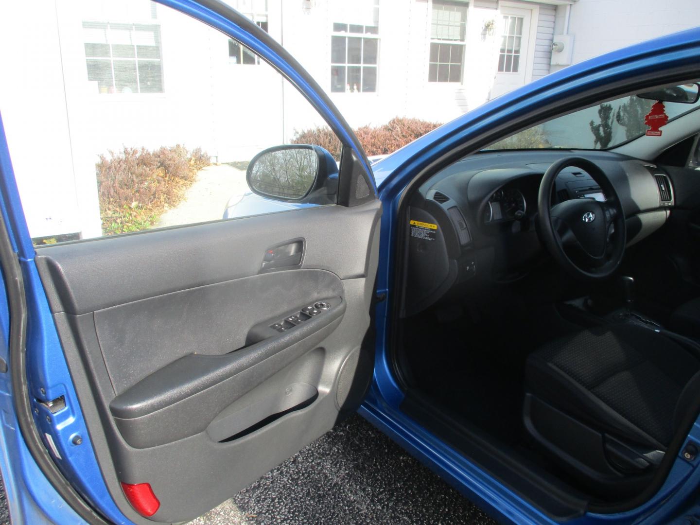 2010 BLUE Hyundai Elantra Touring GLS Automatic (KMHDB8AE2AU) with an 2.0L L4 DOHC 16V engine, 4-Speed Automatic transmission, located at 540a Delsea Drive, Sewell, NJ, 08080, (856) 589-6888, 39.752560, -75.111206 - Photo#14